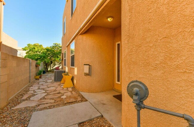 Foto del edificio - 13615 Shaffer Ct SE