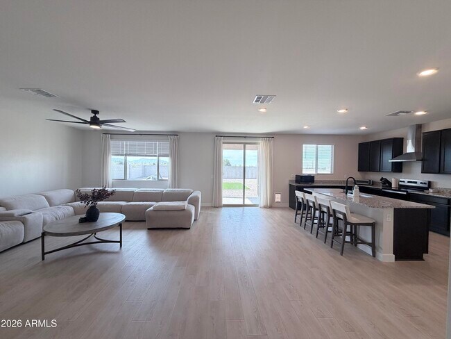 Foto del edificio - 9324 S 30th Ln