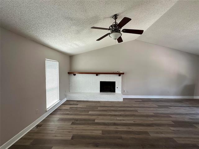 Foto del edificio - 5324 Timber Creek Rd