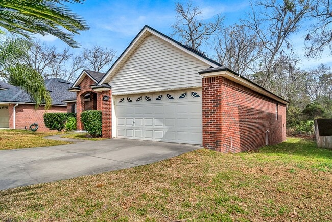 Building Photo - 2 Story Home in Ashley Woods Subdivision