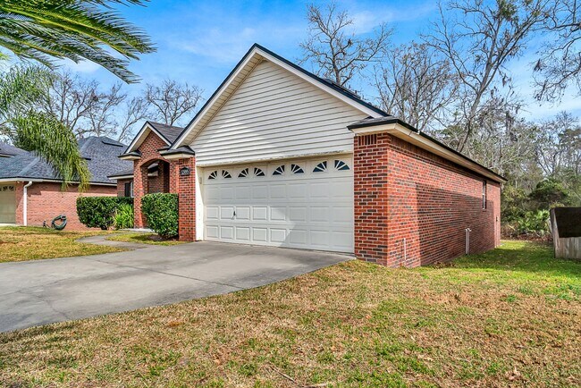 Foto del edificio - 2 Story Home in Ashley Woods Subdivision