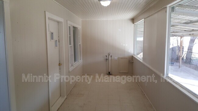 Foto del edificio - 3016 Duke St