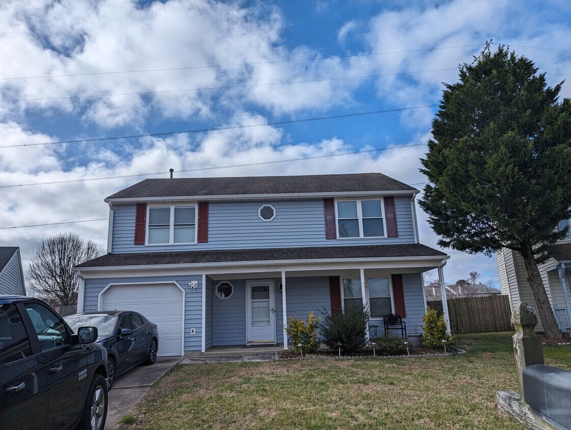 Foto principal - 1916 Big Oak Court- Virginia Beach- Availa...