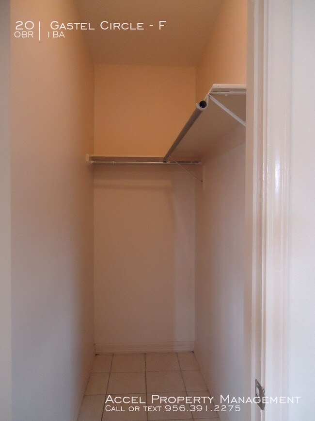 Building Photo - 201 Gastel Cir