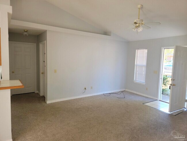 Foto del edificio - 1015 Sable Dr