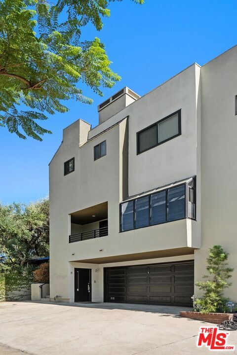 Building Photo - 3023 Berkeley Ave