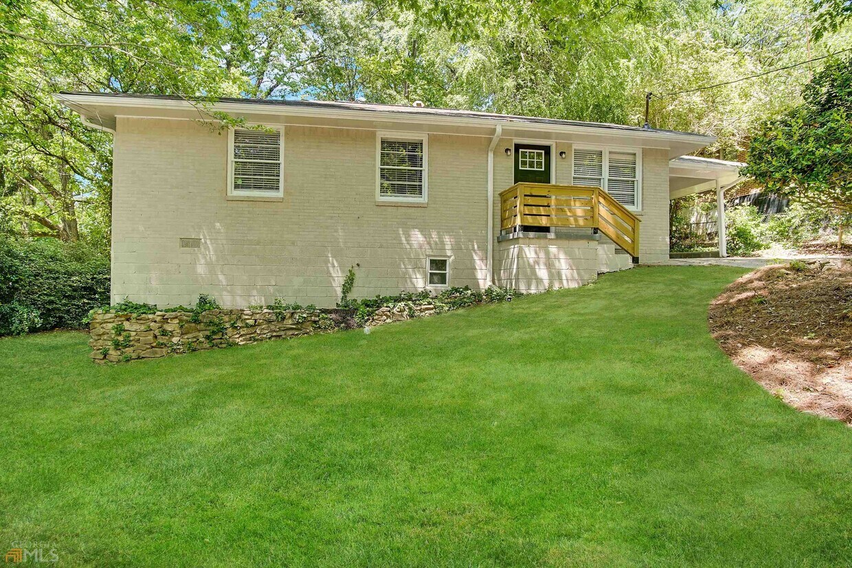 3018 Meadowview Dr SE, Atlanta, GA 30316 House for Rent in Atlanta