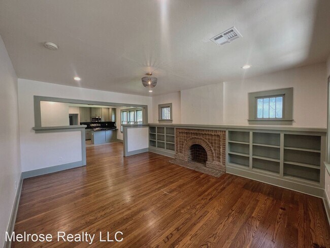 Foto del edificio - 3 br, 2 bath House - 2623 N Walker Ave