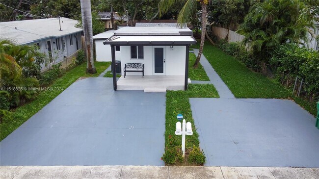 Foto del edificio - 4 br, 2 bath House - 330 NW 82nd Ter # 0