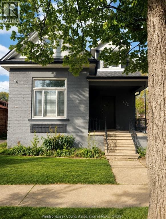Building Photo - 272 McKay Ave