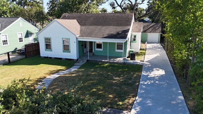 Foto del edificio - 6908 Moss Rose St