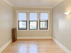 Foto principal - Large 1 Bed + Den in Superb Berwyn Locatio...