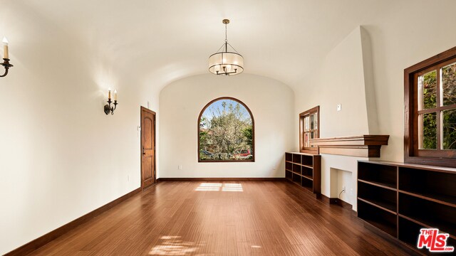 Foto del edificio - 637 N Alta Vista Blvd
