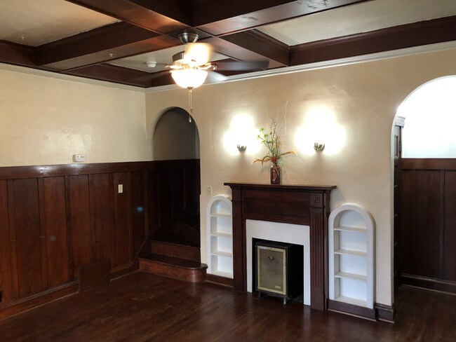 Living room - 504 Cooper Ave