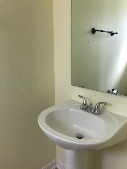 Foto del edificio - 3 br, 2.5 bath House - 7061 Saint Ives Court