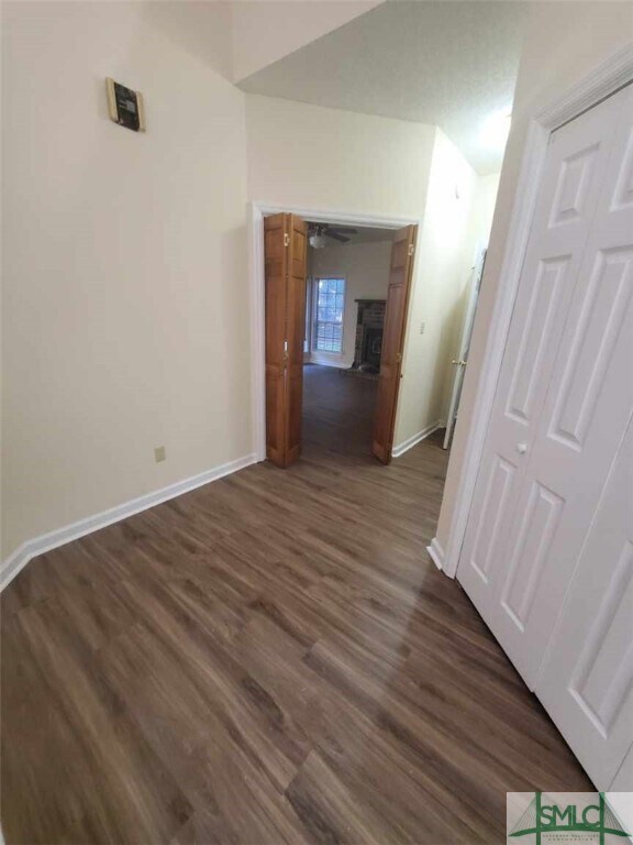 Foto del edificio - 260 Salt Creek Rd