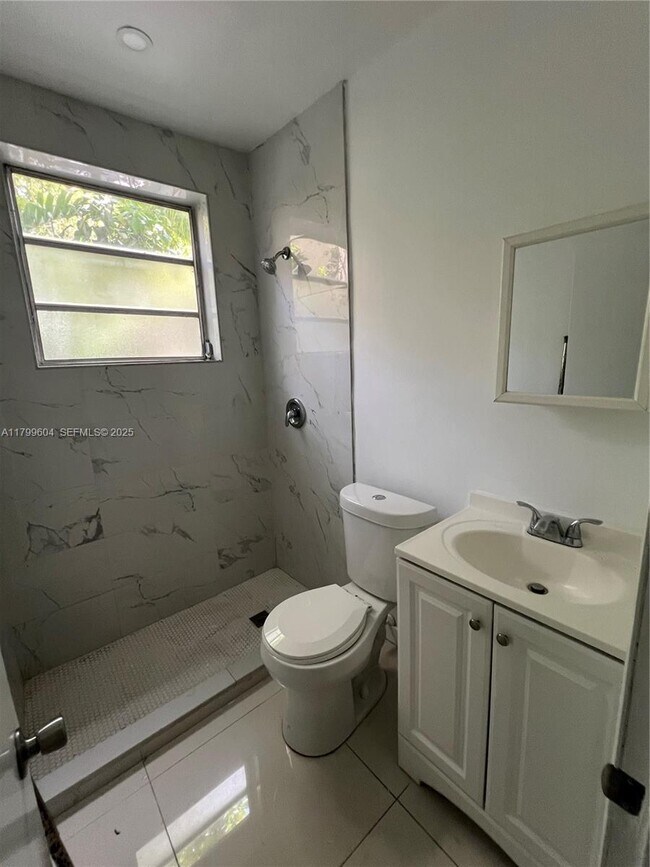 Foto del edificio - 2345 NW Flagler Terrace