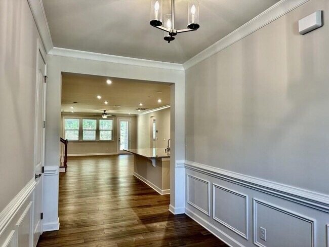 Building Photo - 9650 Liberty Hill Dr