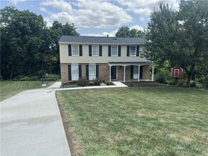 Building Photo - 1376 Pheasant Cir