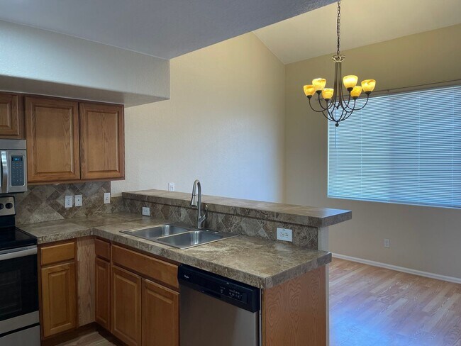 Foto del edificio - 2nd floor - 2 bed 2 bath with loft in Aurora!