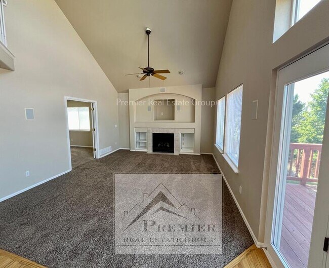 Building Photo - 318 Mountain Lover Terrace