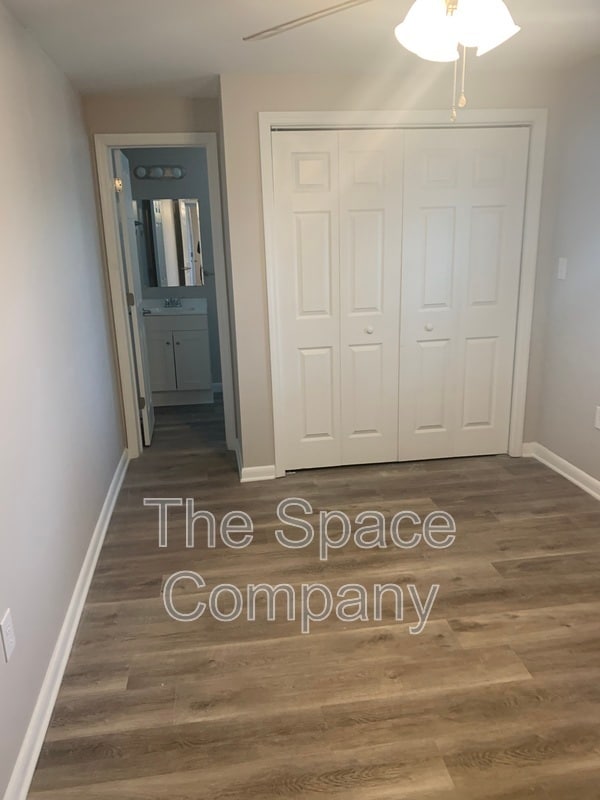 Building Photo - 1118 Gunn Ave