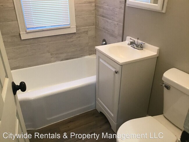 Foto del edificio - 3 br, 1 bath House - 5259 N. 62nd St.