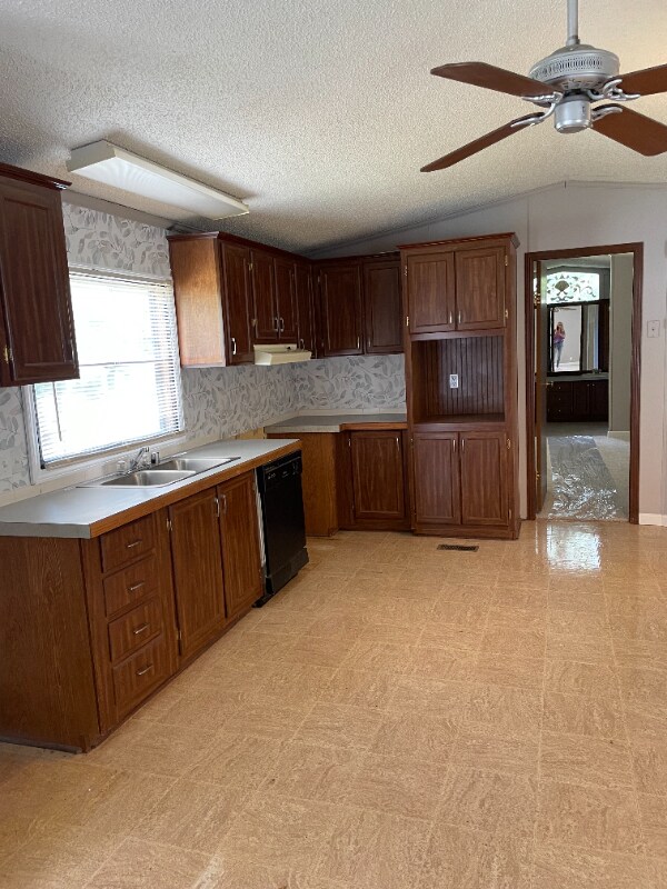 Building Photo - 217 Gemini Dr