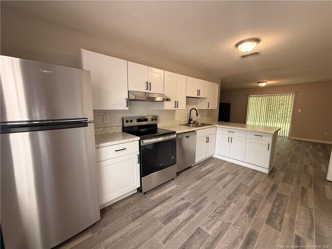 Foto del edificio - 4061 Professional Dr