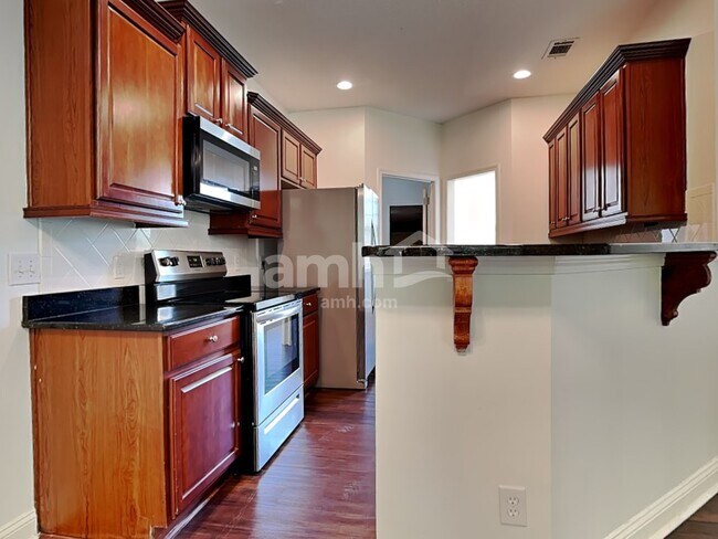 Foto del edificio - 307 Brighton Woods Dr