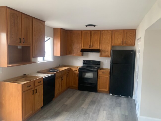 Building Photo - 8661 Madera Ct