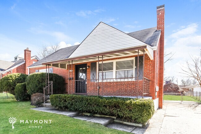 Foto del edificio - 4 Bedroom Brick Home in Cincinnati, OH