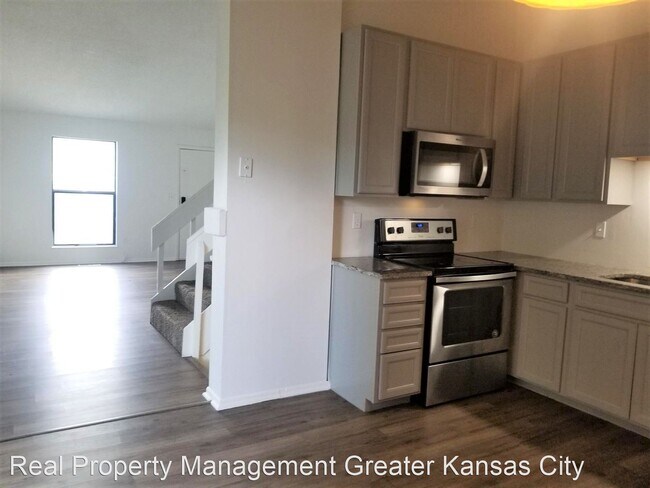 Building Photo - 3 br, 1.5 bath House - 8460 Lane Dr.