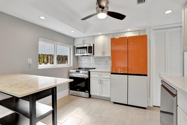 Foto del edificio - 400 SE 5th Ct