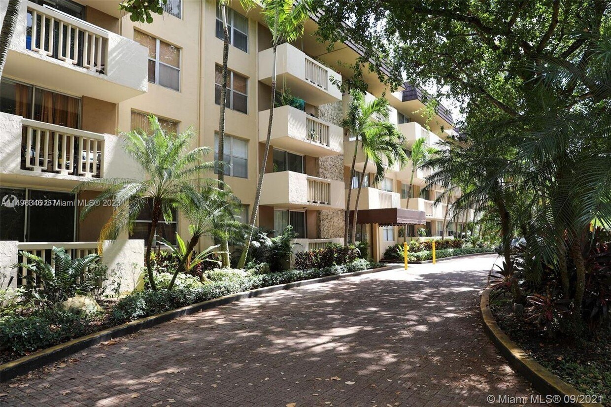 Foto principal - 1800 Sans Souci Blvd