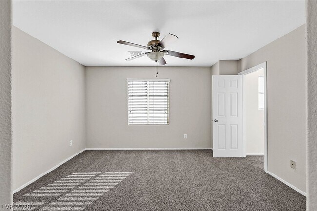 Foto del edificio - 9404 Jewel Lake Ave