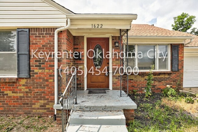 Building Photo - 1622 W Britton Rd