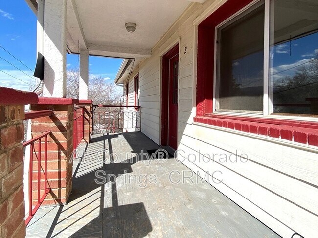 Foto del edificio - 114 W Brookside St