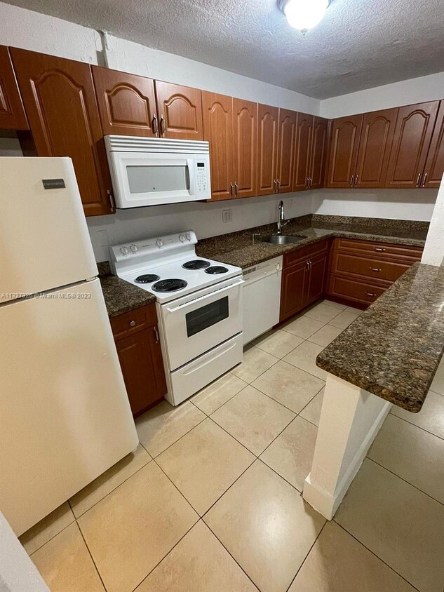 4660 NW 79th Ave Unit 1C, Doral, FL 33166 - Condo for Rent in Doral, FL ...