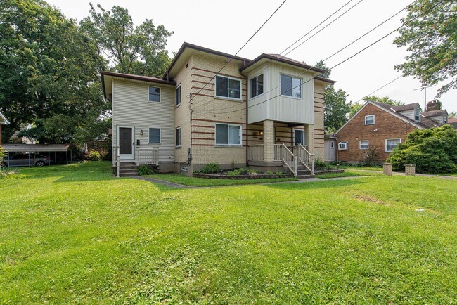 Building Photo - 1118 Covedale Ave