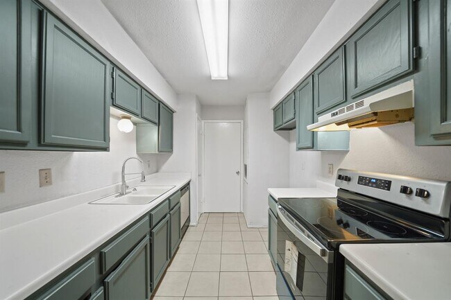 Foto del edificio - 9797 Leawood Blvd