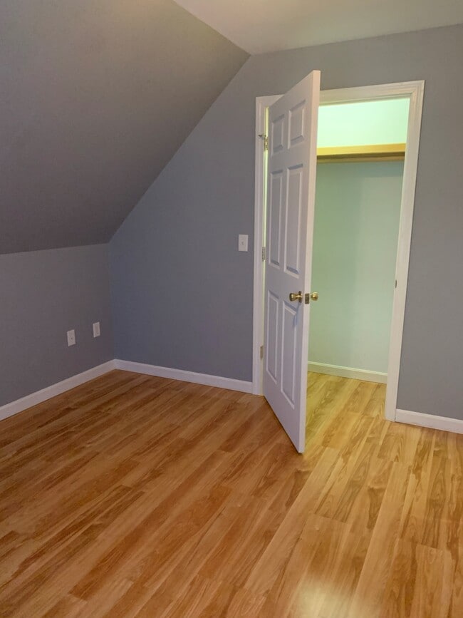 Building Photo - 19 Summerfield Ln