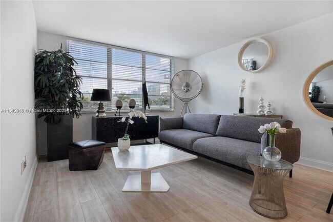 Foto del edificio - 1020 Meridian Ave