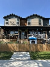 Building Photo - 11350-11353 53 St NW