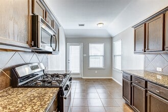 Building Photo - 12943 Pecan Shores Dr