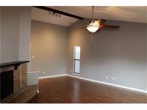 Foto del edificio - 3813 Hackberry Ln