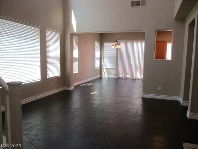 Foto del edificio - 2435 Carnegie Hall St