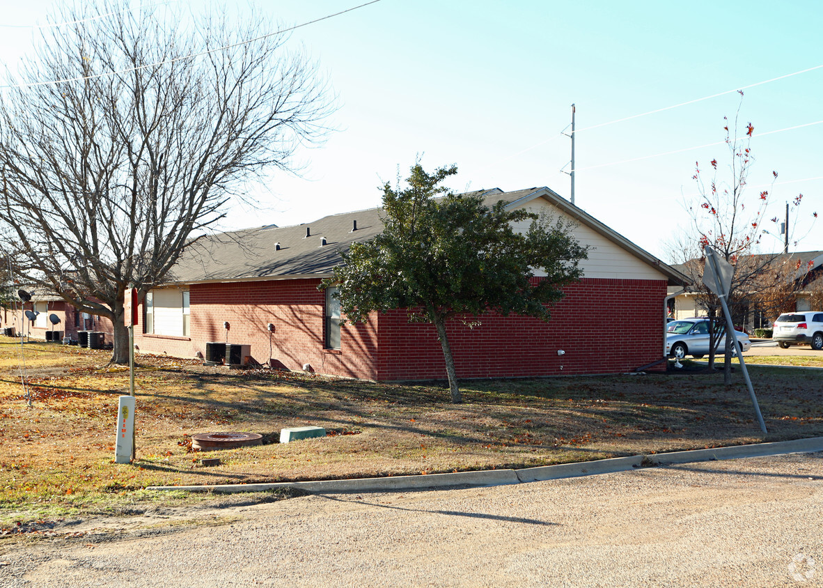 Building Photo - Grandview Retirement Village