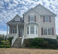 Building Photo - 240 Winding Hill Dr