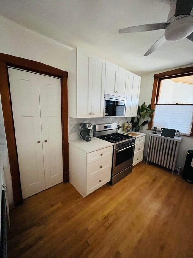 Foto del edificio - 5133 W Wrightwood Ave